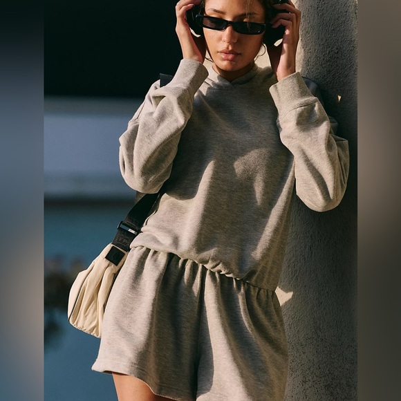 Free people movement Such a
NWT
Flirt Romper - Picture 2 of 3